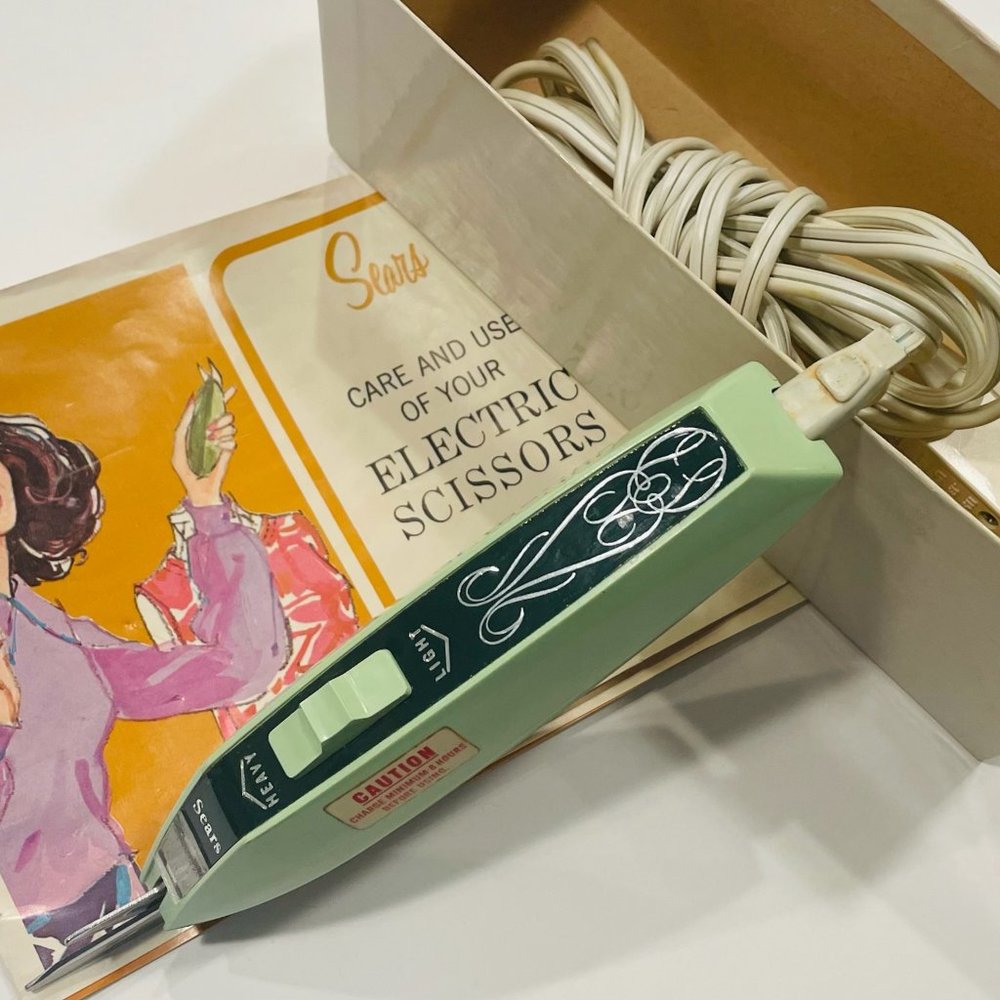 Sears Roebuck Co Electric Green Cutting Sewing Scissors